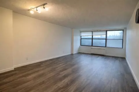 7002 Blvd E #3F, Guttenberg, NJ 07093