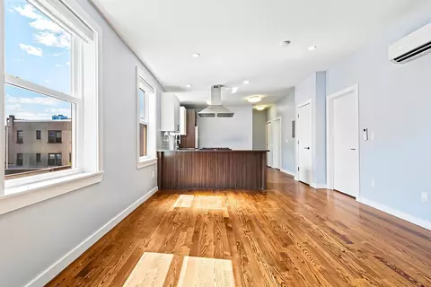 102 Colgate St #302, Jersey City, NJ 07302
