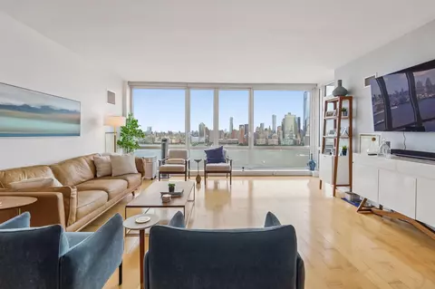 2 2nd St #3503, Jersey City, NJ 07302
