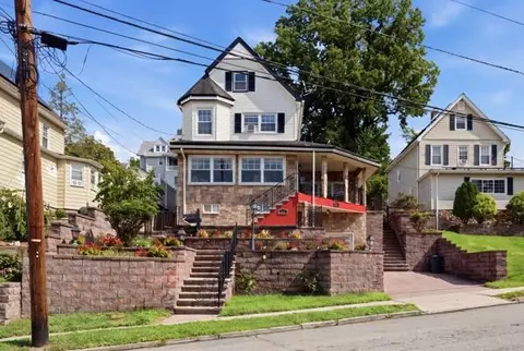 31 Midland Ave N, Kearny, NJ 07032