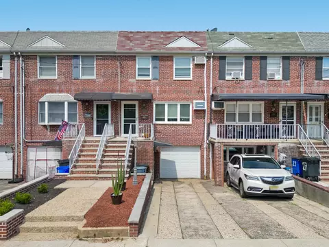 25 Parkview Ter, Bayonne, NJ 07002
