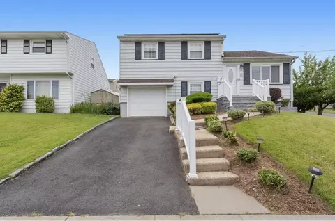 77 Bernice Rd, Belleville, NJ 07109