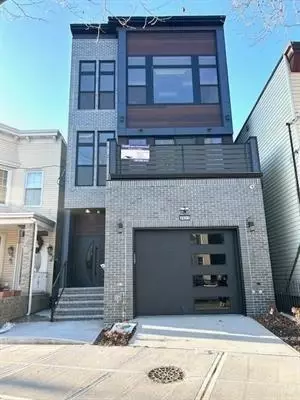 3611 John F Kennedy Blvd #2, Jersey City, NJ 07307