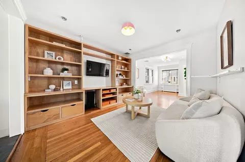 606 82nd St, North Bergen, NJ 07047