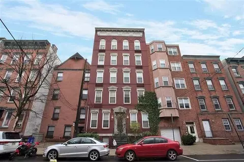 222 Willow Ave #5A, Hoboken, NJ 07030