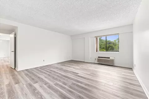 Living - 55 Clinton Pl #404, Hackensack, NJ 07601 photo 9 of 12