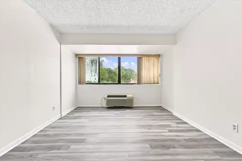 Living - 55 Clinton Pl #404, Hackensack, NJ 07601 photo 12 of 12
