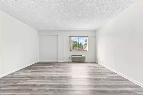 Living - 55 Clinton Pl #404, Hackensack, NJ 07601 photo 8 of 12