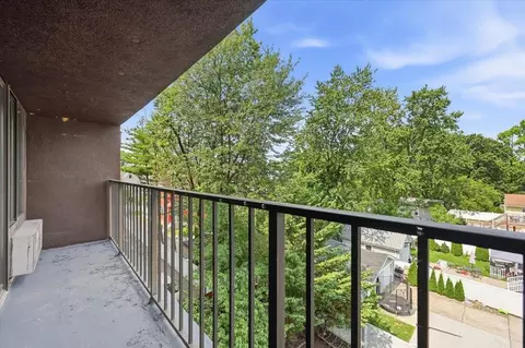 Exterior - 55 Clinton Pl #404, Hackensack, NJ 07601 photo 1 of 4