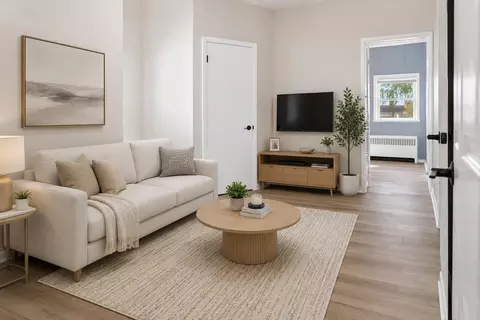 12 W 10th St, Bayonne, NJ 07002