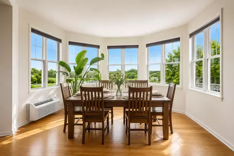 15 Enterprise Ct #409, Jersey City, NJ 07305
