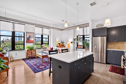 232 Pavonia Ave #619, Jersey City, NJ 07302