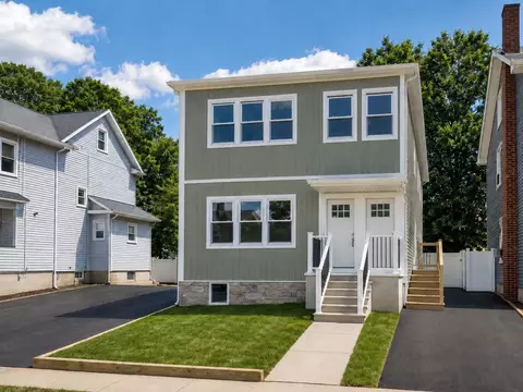 84 Beech St, Belleville, NJ 07109