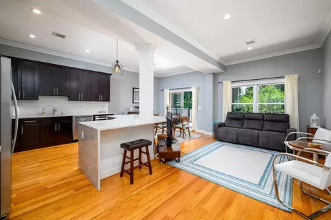 40 Milton Ave #1, Jersey City, NJ 07307