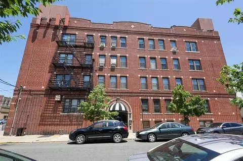 680 Kennedy Blvd #102, Bayonne, NJ 07002