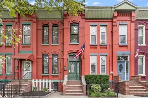 224 Ege Ave, Jersey City, NJ 07304