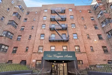 165 Vroom St #2B, Jersey City, NJ 07306