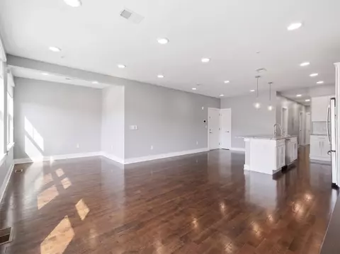 50 Laidlaw Ave #2, Jersey City, NJ 07306
