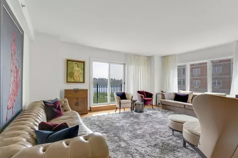 3219 City Pl, Edgewater, NJ 07020