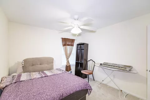 Bedroom - 17 Heritage Ct, Ewing Twp, NJ 08628 photo 4 of 10