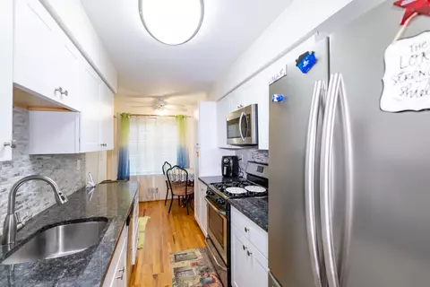 Kitchen - 17 Heritage Ct, Ewing Twp, NJ 08628 photo 3 of 5