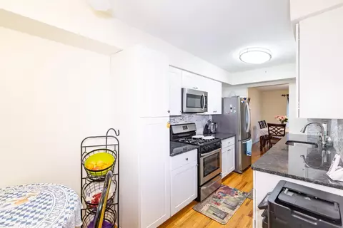 Kitchen - 17 Heritage Ct, Ewing Twp, NJ 08628 photo 5 of 5