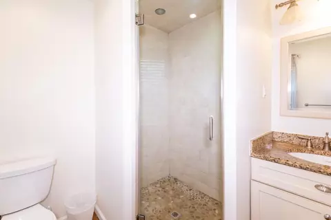 Bath - 17 Heritage Ct, Ewing Twp, NJ 08628 photo 6 of 6