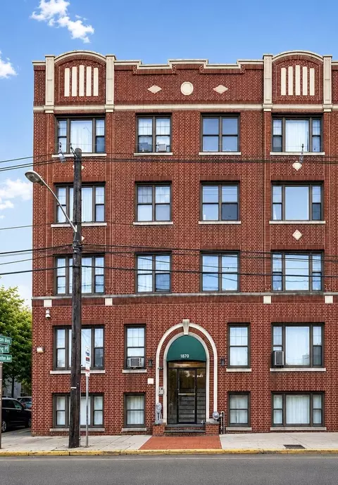 1870 Kennedy Blvd #2A, Jc Greenville, NJ 07305