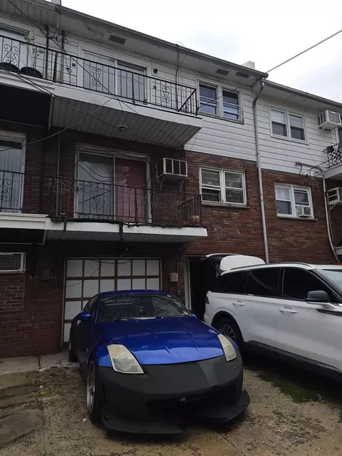 305 Neptune Ave, Jersey City, NJ 07305