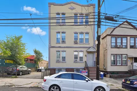 305 Cator Ave #BSMT, Jersey City, NJ 07305