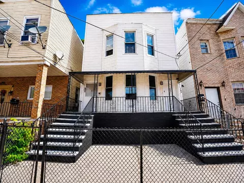 164 Bayview Ave, Jersey City, NJ 07305