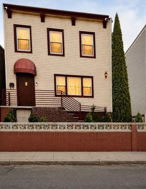 328 Liberty Ave, Jersey City, NJ 07307