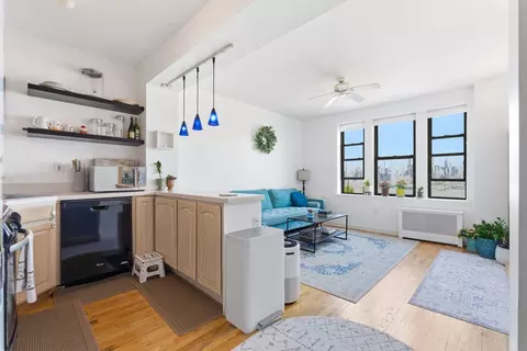 883 Blvd E #1F, Weehawken, NJ 07086