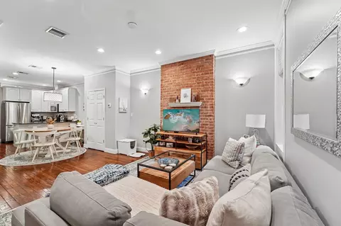 1009 Willow Ave #1L, Hoboken, NJ 07030