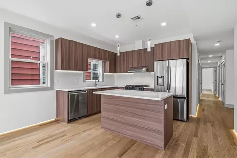 161 Woodlawn Ave #2, Jersey City, NJ 07305