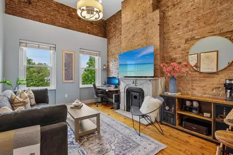229 3rd St #4L, Jersey City, NJ 07302