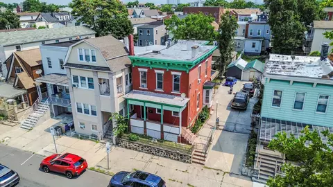 206 Danforth Ave, Jersey City, NJ 07305