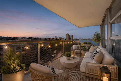 6050 Blvd E # 9C, West New York, NJ 07093