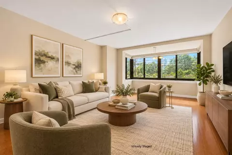 700 Grove St #2L, Jersey City, NJ 07310