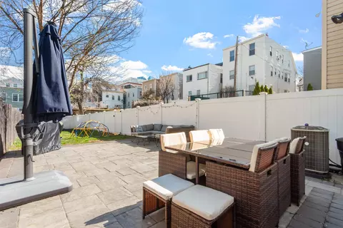 398 Fairmount Ave, Jersey City, NJ 07306