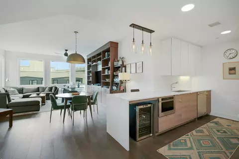380 Newark Ave #606, Jersey City, NJ 07302