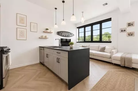 142 Charles St #403, Jersey City, NJ 07307