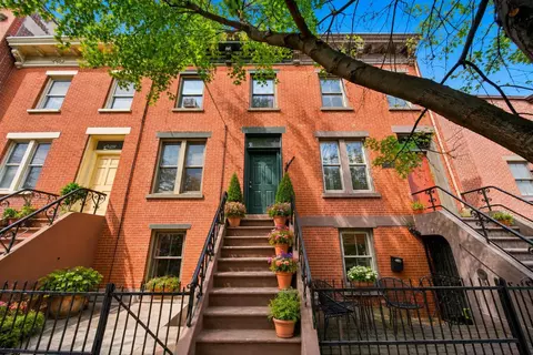 495 5 Monmouth St, Jersey City, NJ 07302