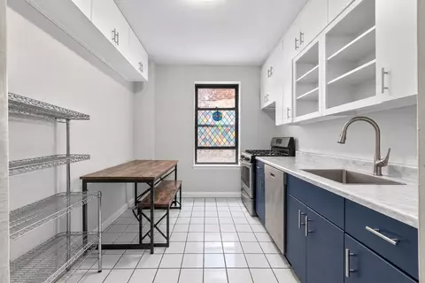 803 Avenue A #2B, Bayonne, NJ 07002