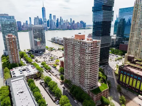 1 2nd St #402, Jersey City, NJ 07302