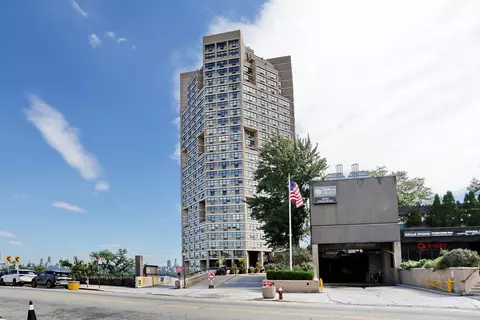 7004 Blvd E #30E, Guttenberg, NJ 07093