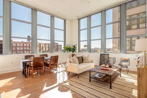50 Dey St #428, Jersey City, NJ 07306