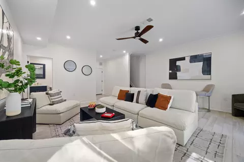 204 Bowers St UNIT 1, Jersey City, NJ 07307
