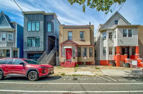 25 Romaine Ave, Jersey City, NJ 07306