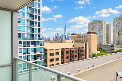 1 Shore Ln #1009, Jersey City, NJ 07310